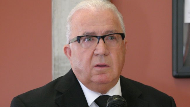 Eddy Savoie sort finalement son chéquier | canoe.ca | 10 avril 2015